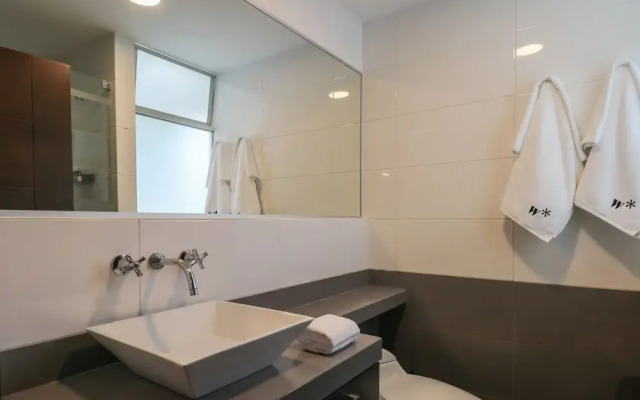 w Elegant 2BR w Fantastic View in Miraflores