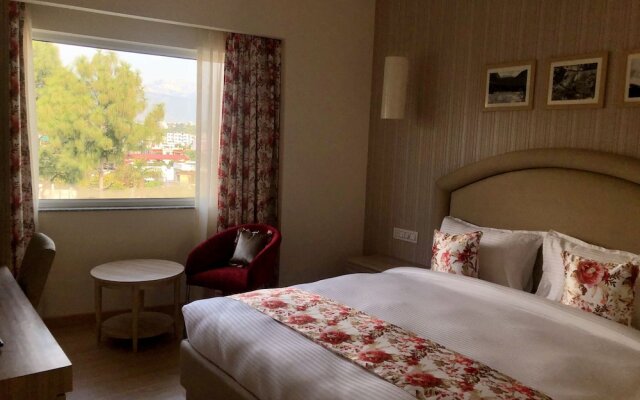 Hotel Mayvilas