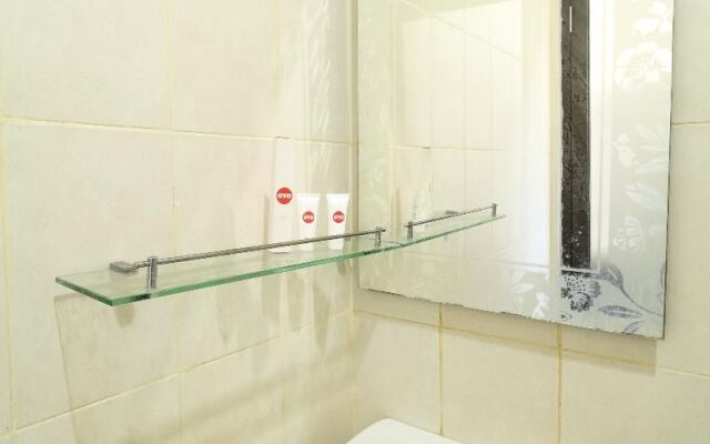 OYO 734 Tuban Torres Accomodation