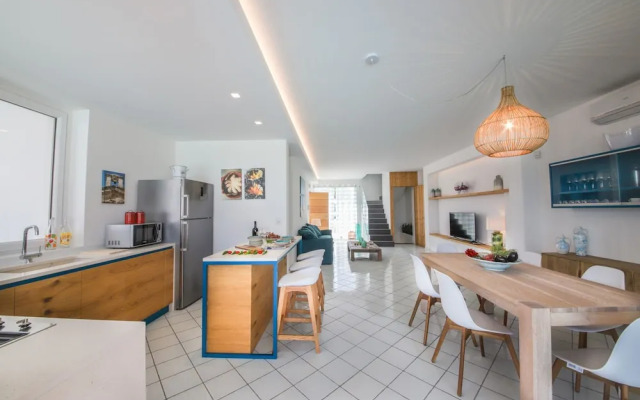 TD Villa Levante Modern Luxury Villa with Sea View