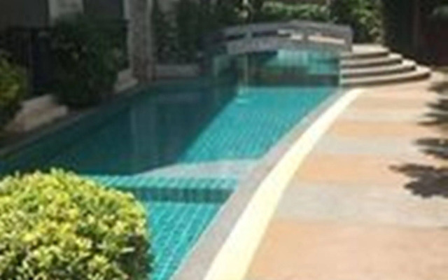 JJ Residence