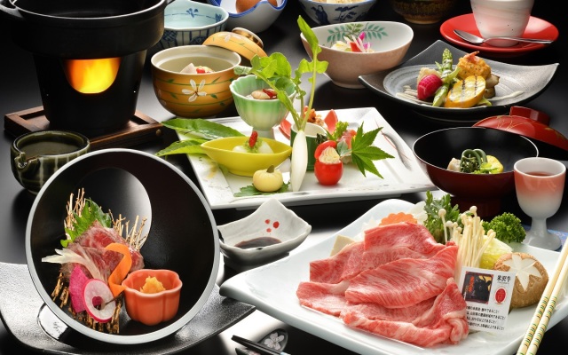 Biyu Bishokuno Hanareyado Kajikaso