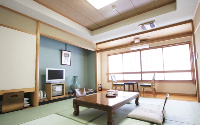 Hanamiya Ryokan