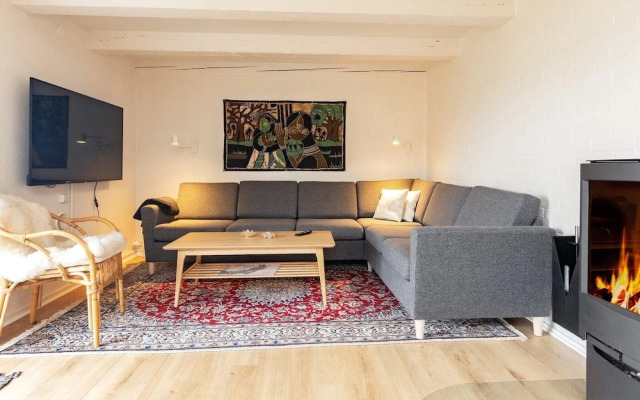 6 Person Holiday Home in Frostrup