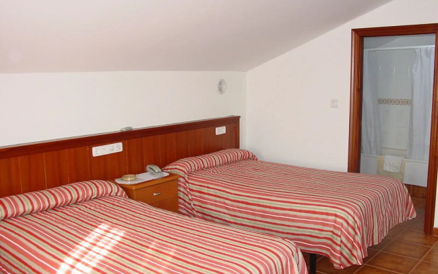 Hostal Restaurante O Cadaval