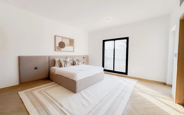 Designer Furnished Villa Luxury Finishes
