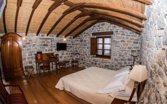 Xemoni Hotel