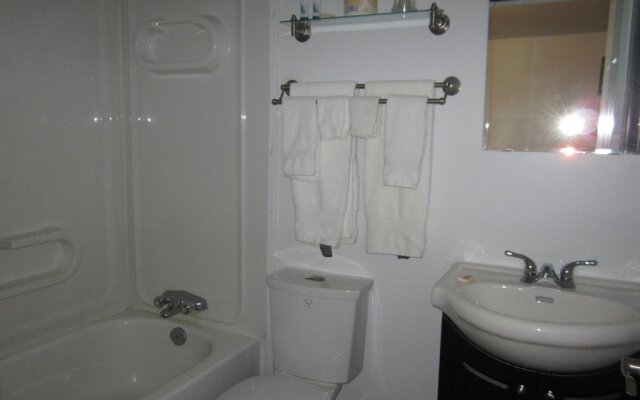 Nisutlin Trading Post Motel