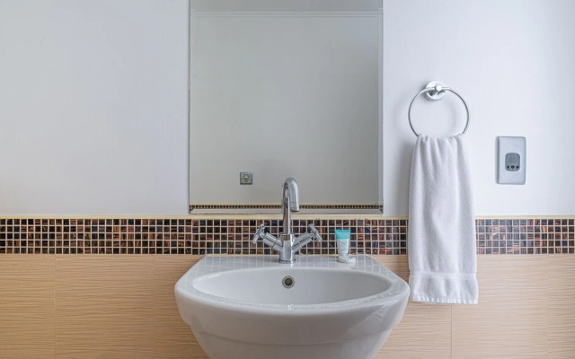 IBN Residence 2 by LUX Holiday Home