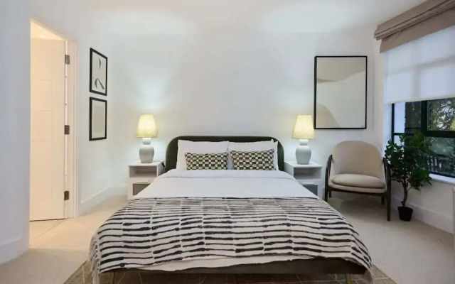 The Melbray Gem - 2bdr Apartment With Courtyard