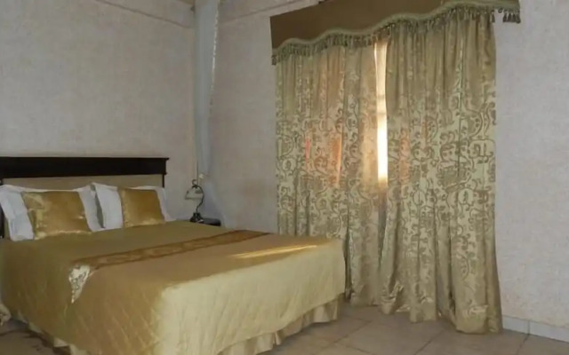 Crown Jakiba Hotel