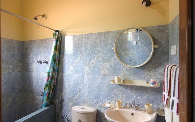 Manel Guesthouse