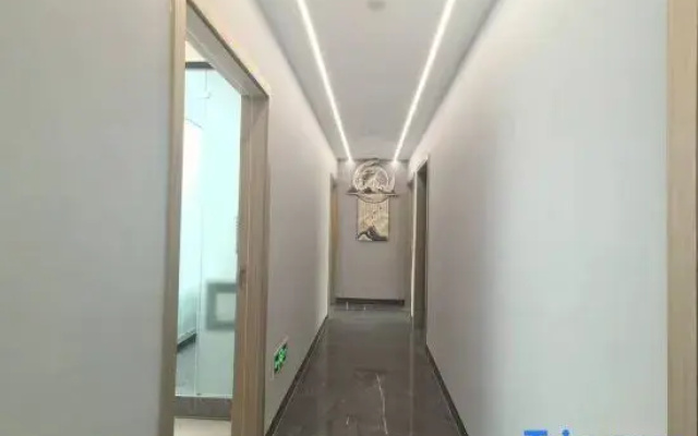 Kangding Luxiang Suisu Homestay (Qingge Square)