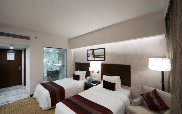 Four Points by Sheraton Hotel & Serviced Apartments, Pune