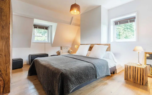 Haven of Peace With Heated Pool and Garden