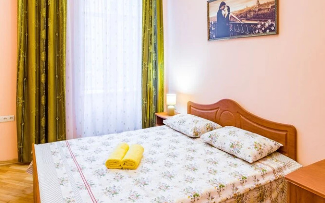 Three separate bedrooms on Square Rynok