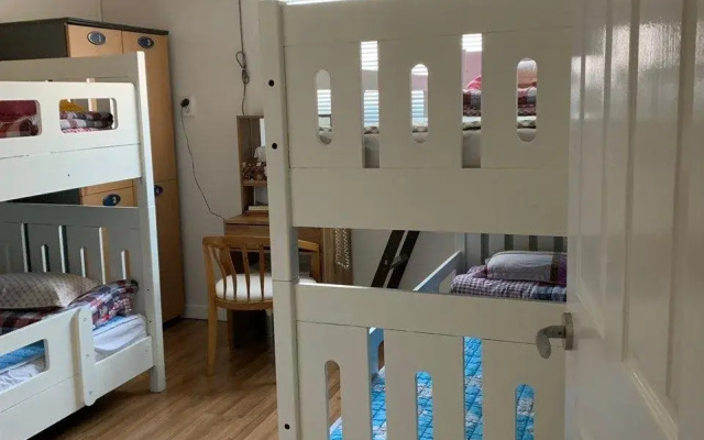Star-Maru Guesthouse