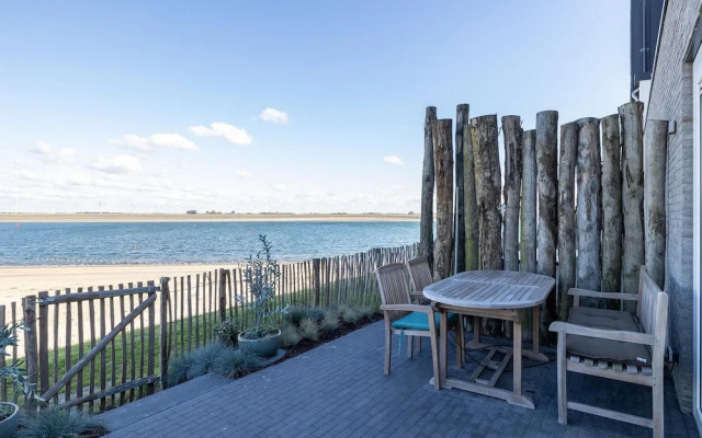 Luxe Appartement Vista Maris Somaris - Havenweg 8-50 Sint-annaland Oosterschelde