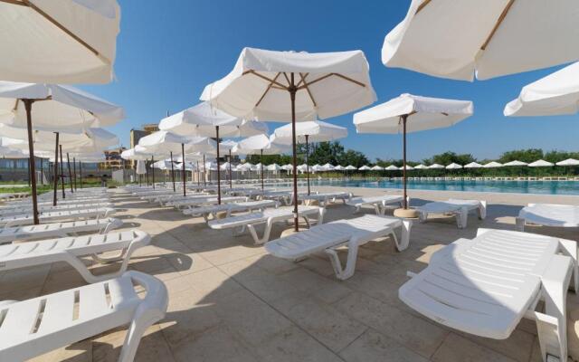 Sunrise River Beach Resort