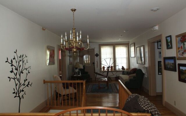 Oak Valley Inn & Suites