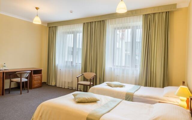 Patriarshyi Hotel