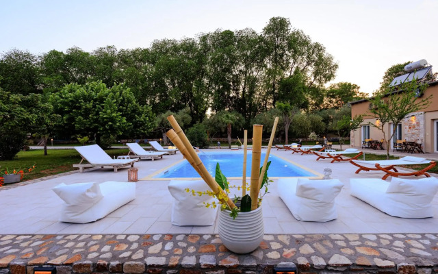 Natura Bungalows