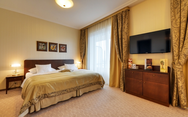 Devin Hotel