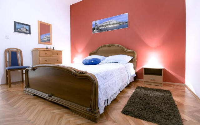 Apartments Anica & Gabriela