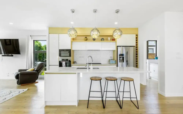 Stunning Taka Retreat nr Beach-Netflix