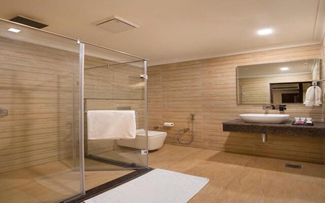 Clarks Inn Suites Katra