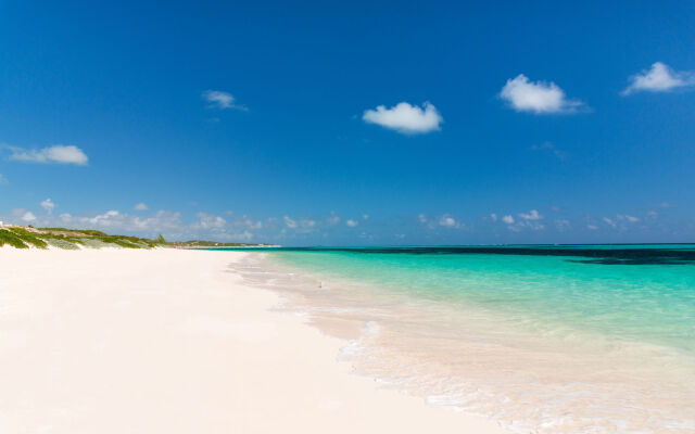 Sailrock South Caicos - Island Hop Flight Included