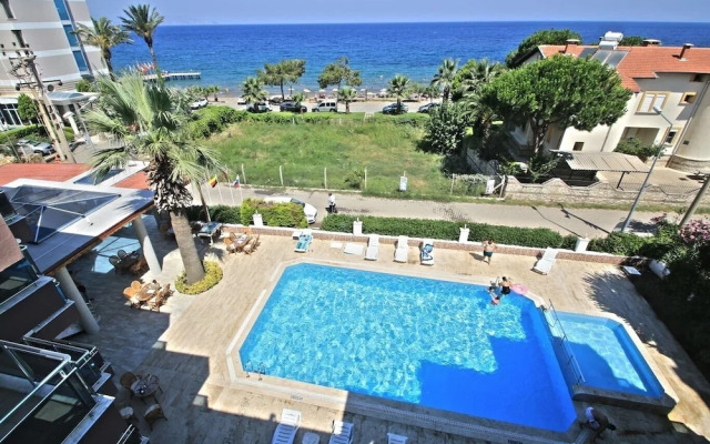 Oz Guzelcamli Otel
