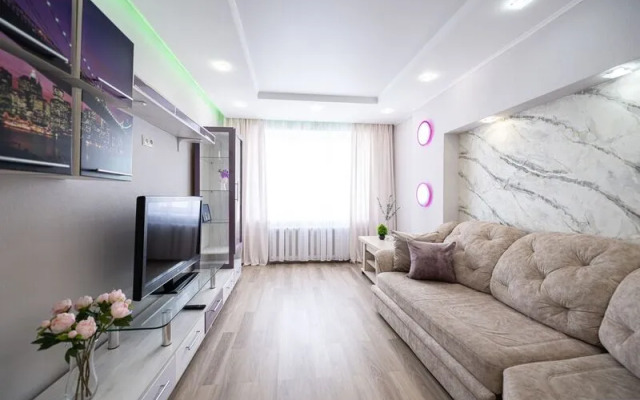 Apartments Five Stars Revolution Square