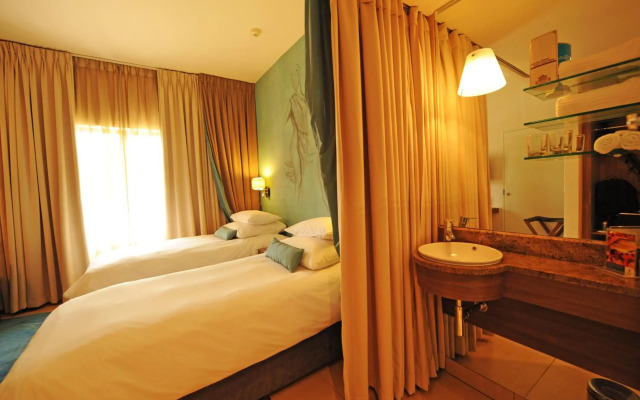 Peermont Metcourt at Emperors Palace