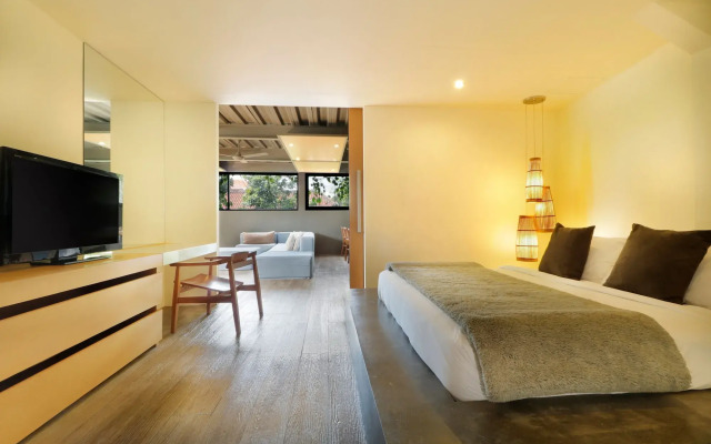 Clio Apartments