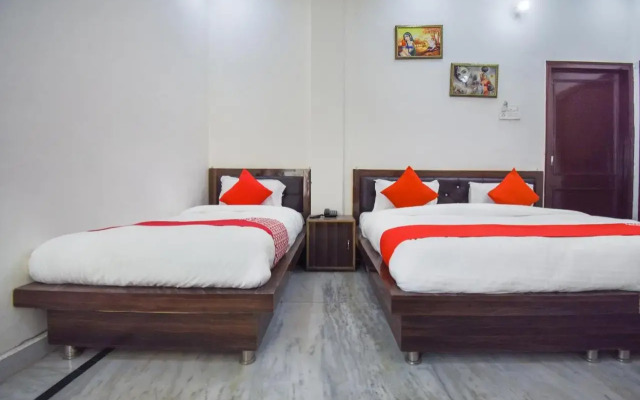 Oyo Flagship 71698 Gangotri Guest House