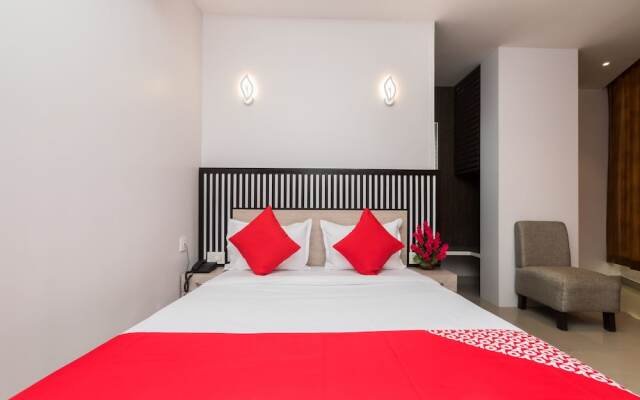 OYO 10614 Hotel Glassotel