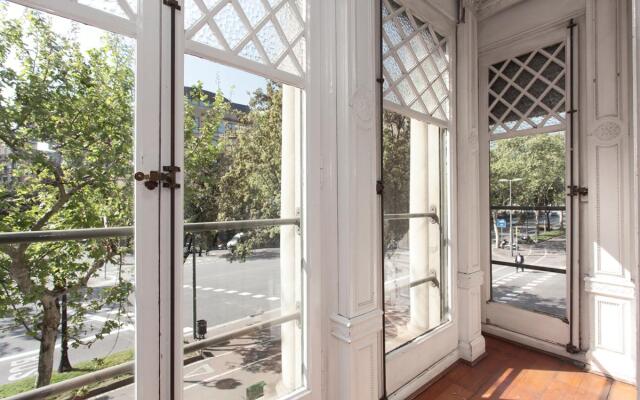 Diagonal House