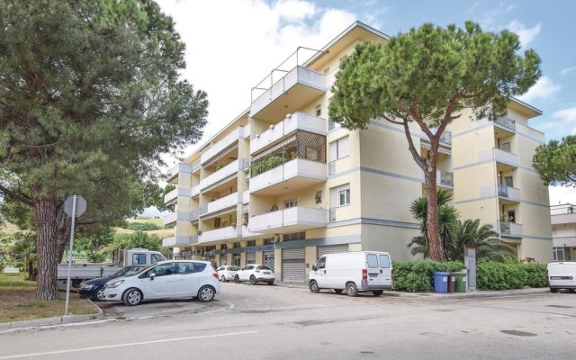 Awesome Apartment in Lido di Fermo With 1 Bedrooms and Wifi