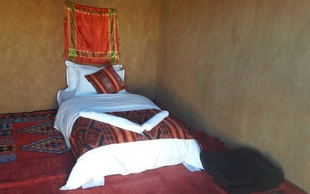 Sahara Camp & Camel Trek