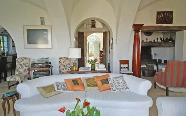 Belvilla by OYO Villa With Private Pool