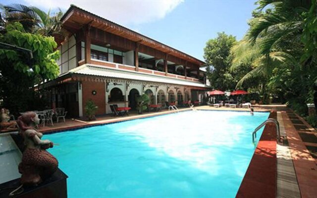 Vansana Hotel Ban Phonthan