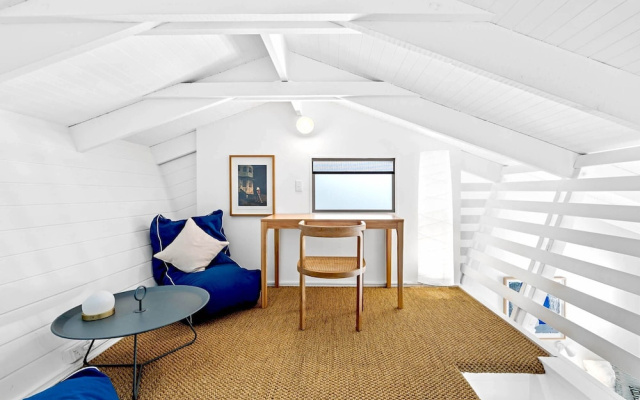2-bed Coastal Haven With Pool by Sunshine Beach – Guest Rooms – Sunshine Beach