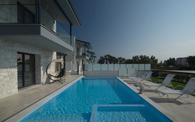 White Pearl Luxury Villas