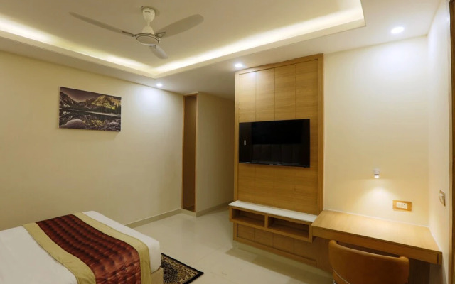 Hotel Sakura by Maps, GURGAON