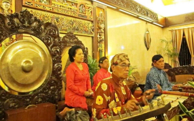 Puri Artha Hotel
