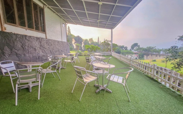 Urbanview Hotel Star Residence Puncak