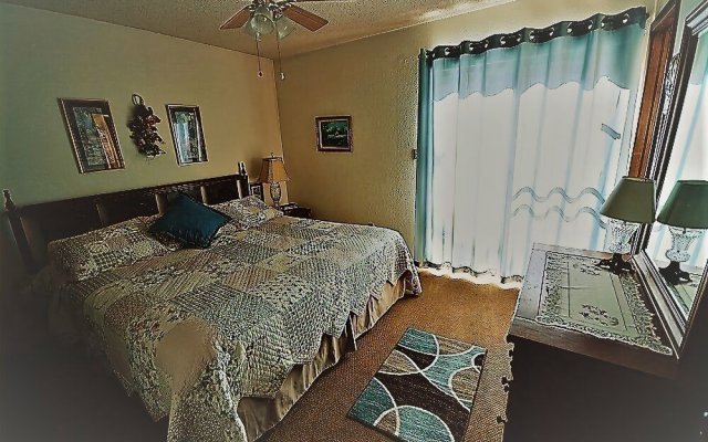100 Whitt Retreat - Three Bedroom Cabin