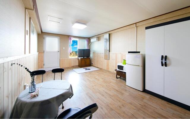 Gangneung Beach House Pension
