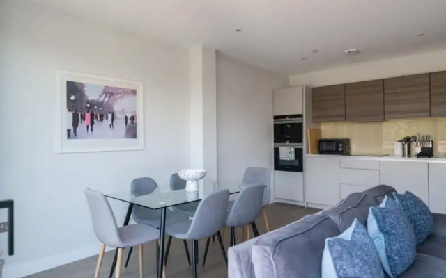 The Hampstead Hideout Glamorous 3bdr Flat With Balcony